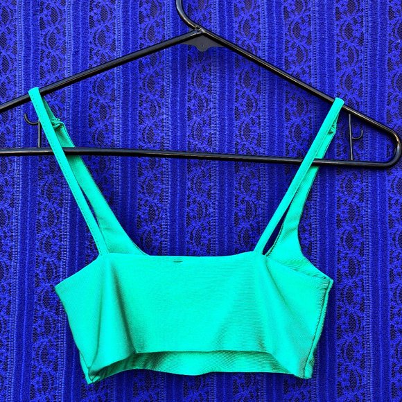 SOLD! PrettyLittleThing Bright Green Bralette Top - Picture 3 of 3